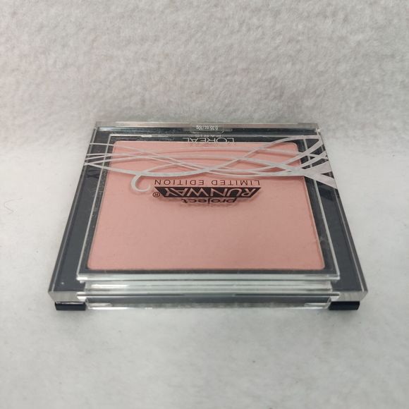 Loreal Project Runway Limited Edition Super Blendable‎ Blush 626 - Picture 4 of 4